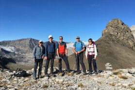 Geteiltes Glück auf dem Gipfel der Anstrengung – Dia Alpin Club: Hochtourentage in der Region des Gemmipasses